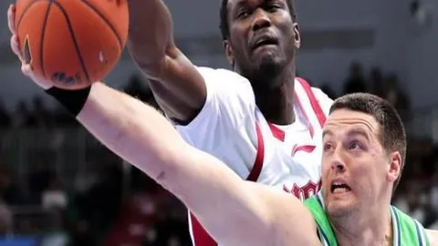 【强势来袭！45胜33冠】今夜英超巅峰对决，胜利信鸽翱翔！