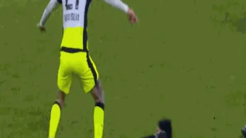 拜仁慕尼黑新赛季德甲联赛喜迎首胜